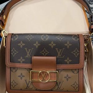 Louis vuitton mini dauphine